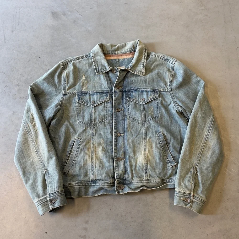 Old Navy Mens Denim Trucker Jacket Distressed Blue Jean Buckle Back Size Large